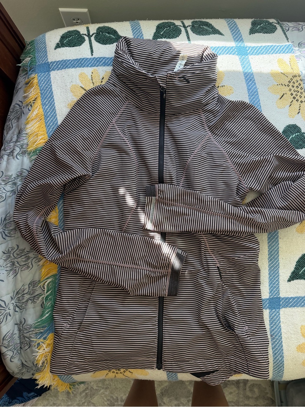 Lululemon Go The Distance Hooded Jacket Stripe Mink Berry Womens